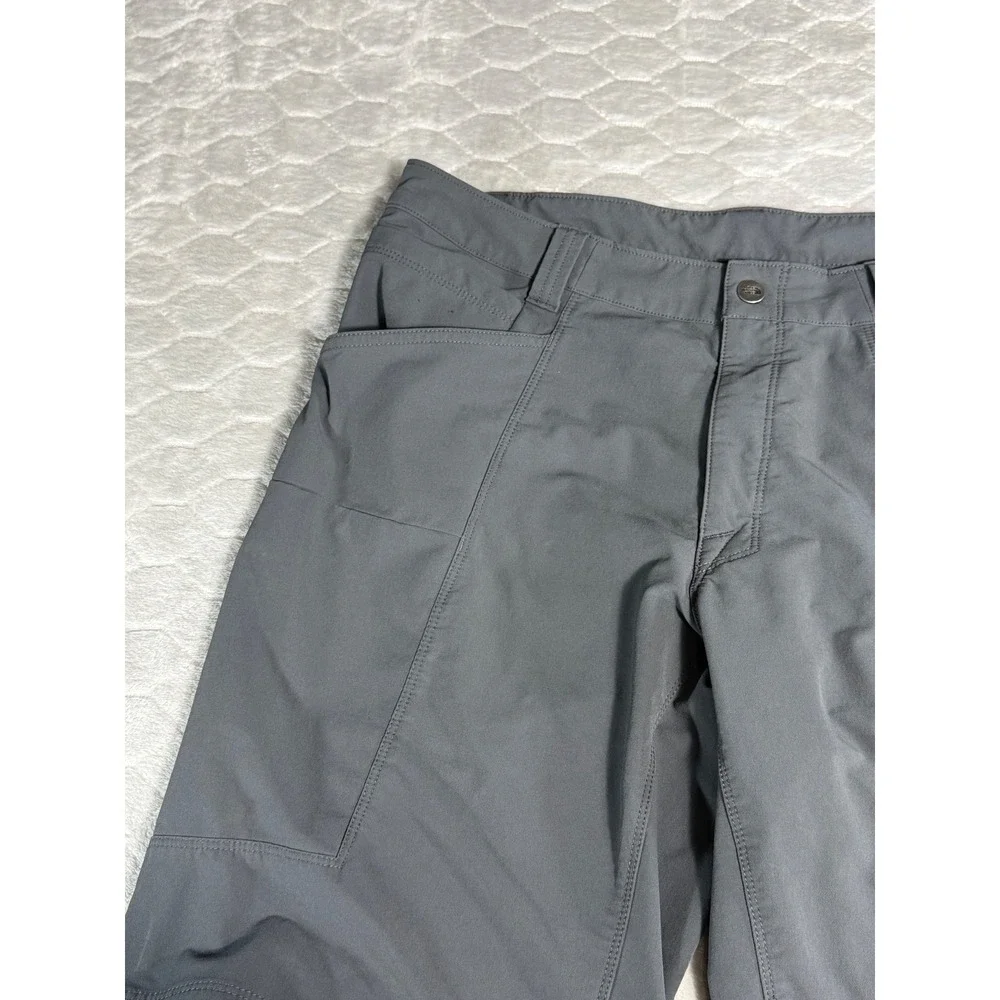 The North Face Mens Gray Hiking Camping Fishing Shorts Size 32 Utility Cargo